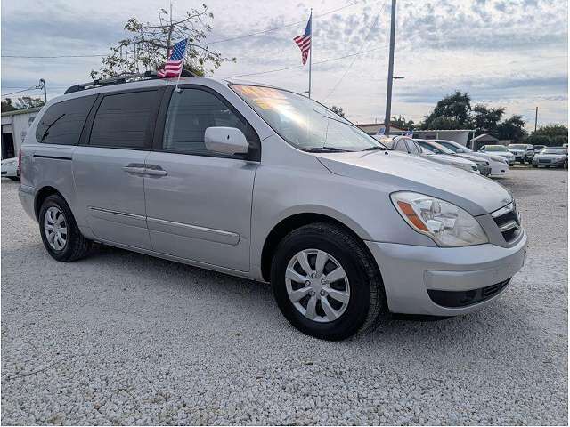 2008 Hyundai Entourage