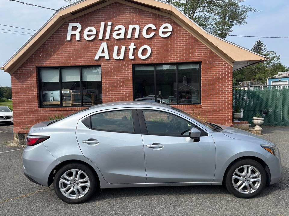2018 TOYOTA Yaris