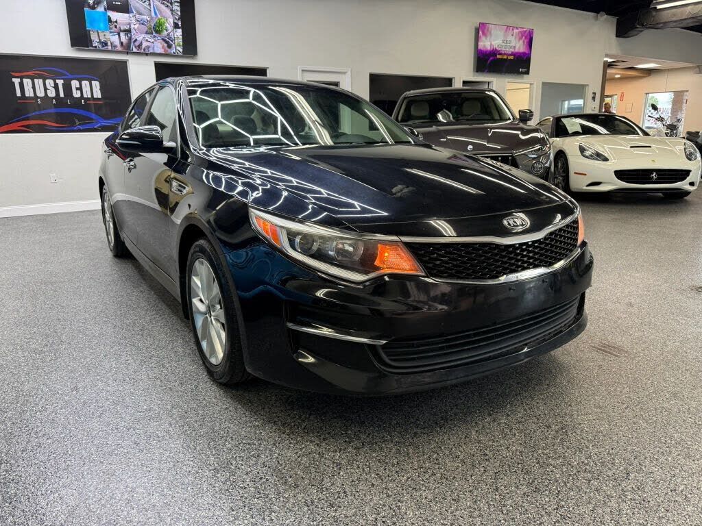 2018 KIA Optima