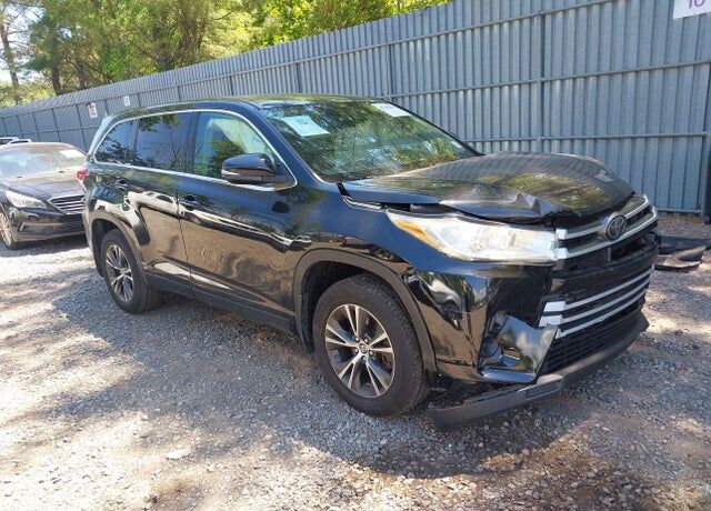 2018 TOYOTA Highlander