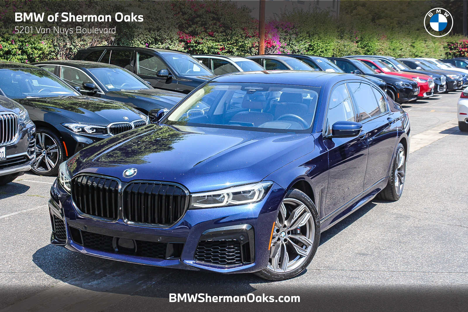 2022 BMW M7