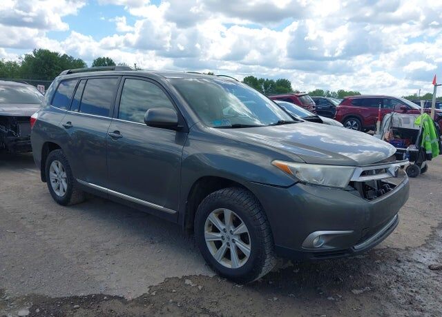 2012 TOYOTA Highlander