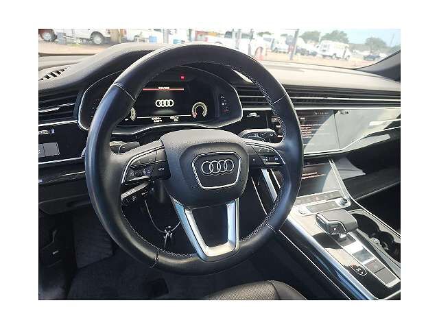 2021 Audi Q8
