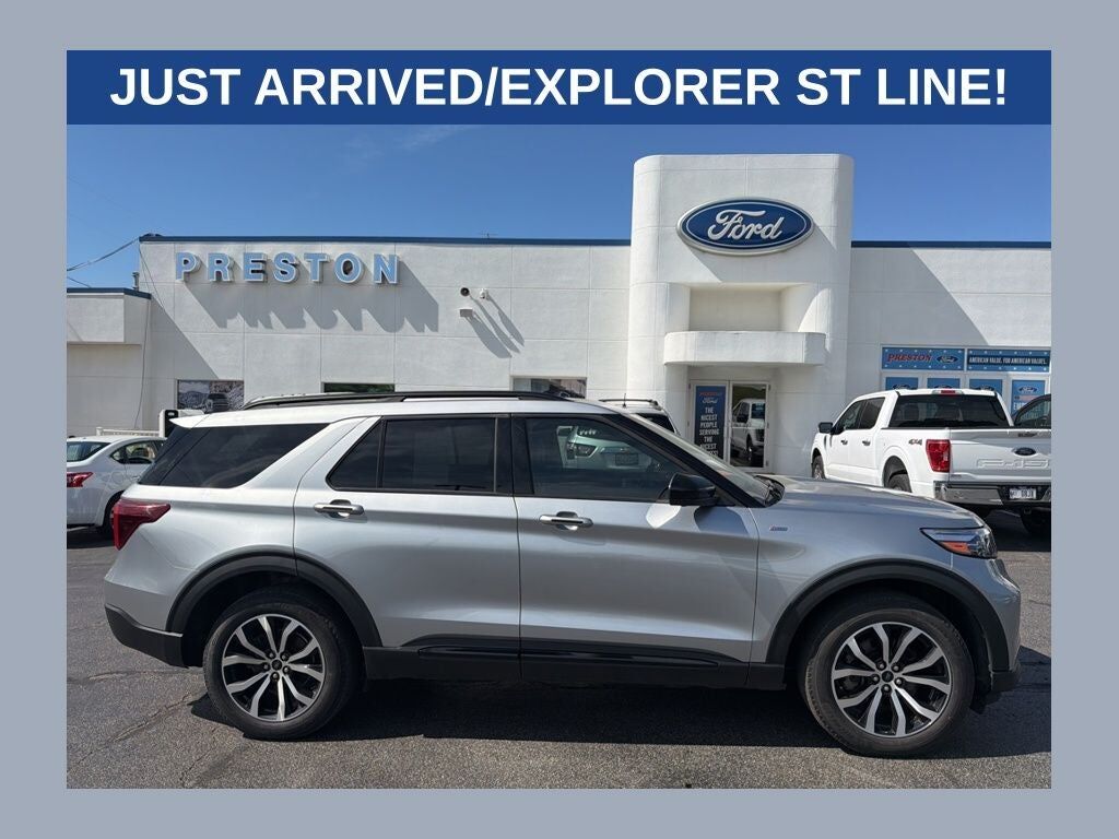 2023 FORD Explorer