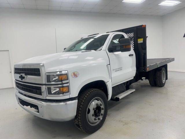 2024 GMC Silverado Medium Duty