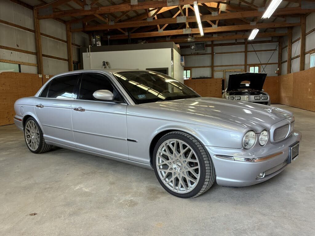 2005 JAGUAR XJ