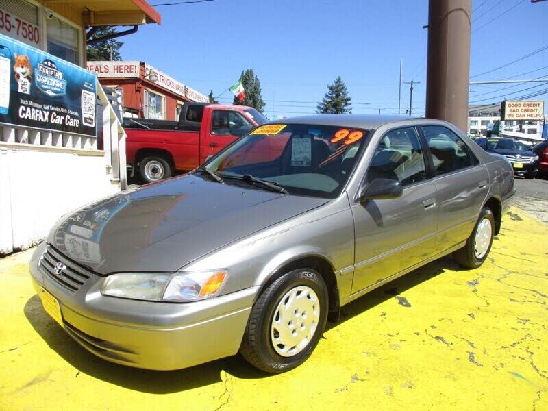 1999 TOYOTA Camry