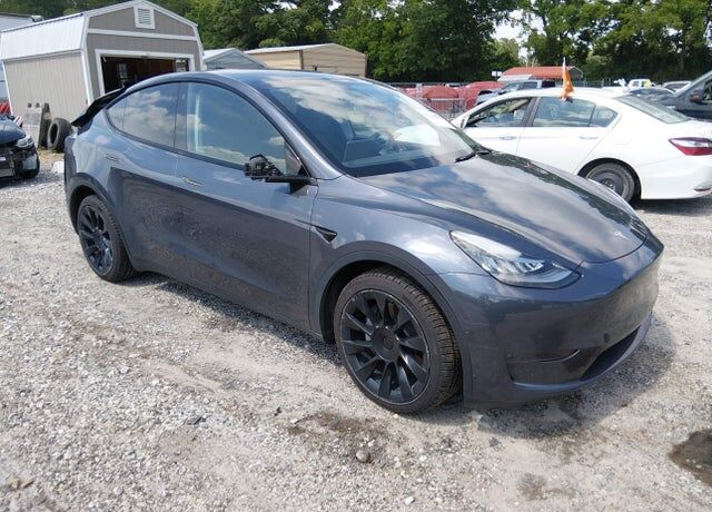 2022 TESLA Model Y