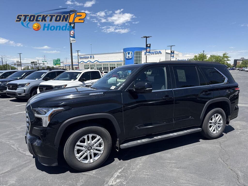 2025 TOYOTA Sequoia