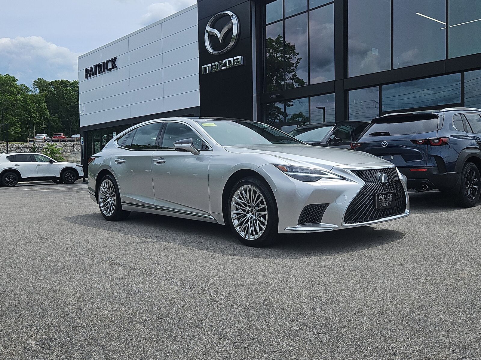 2024 LEXUS LS