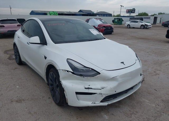2021 TESLA Model Y
