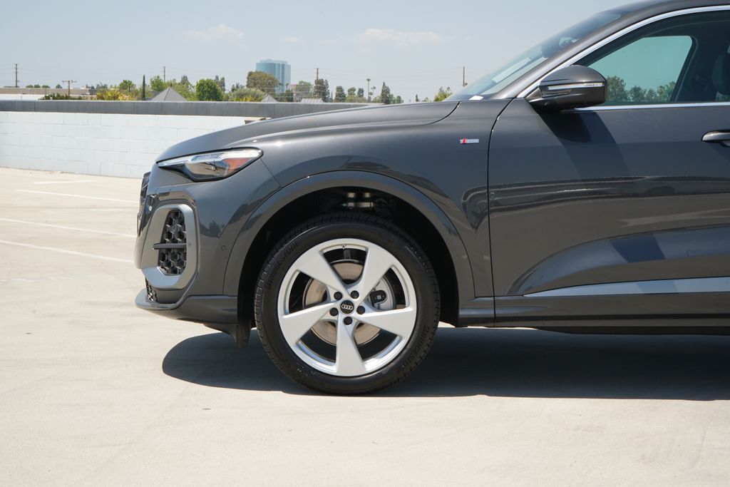 2026 Audi SQ5