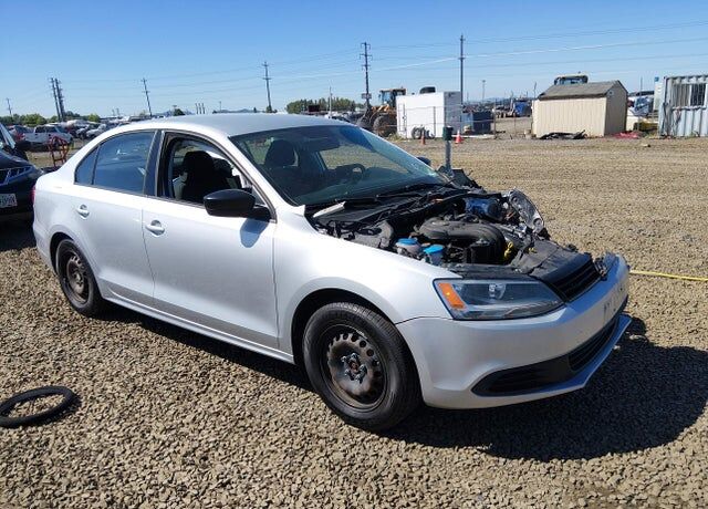 2014 VOLKSWAGEN Jetta