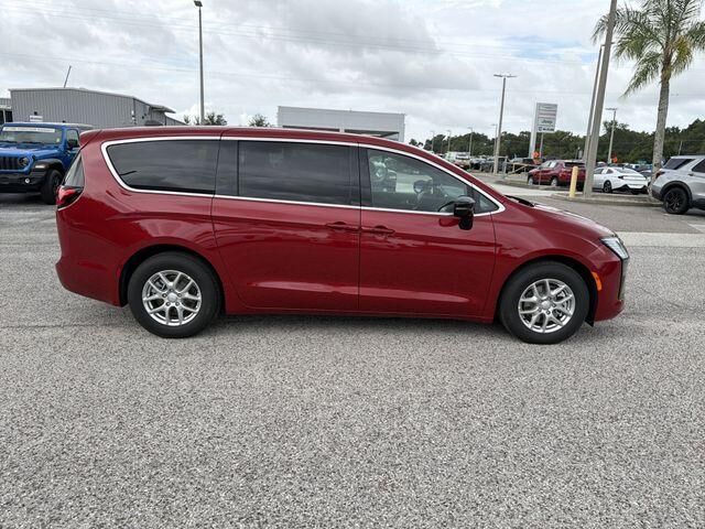 2027 CHRYSLER Pacifica