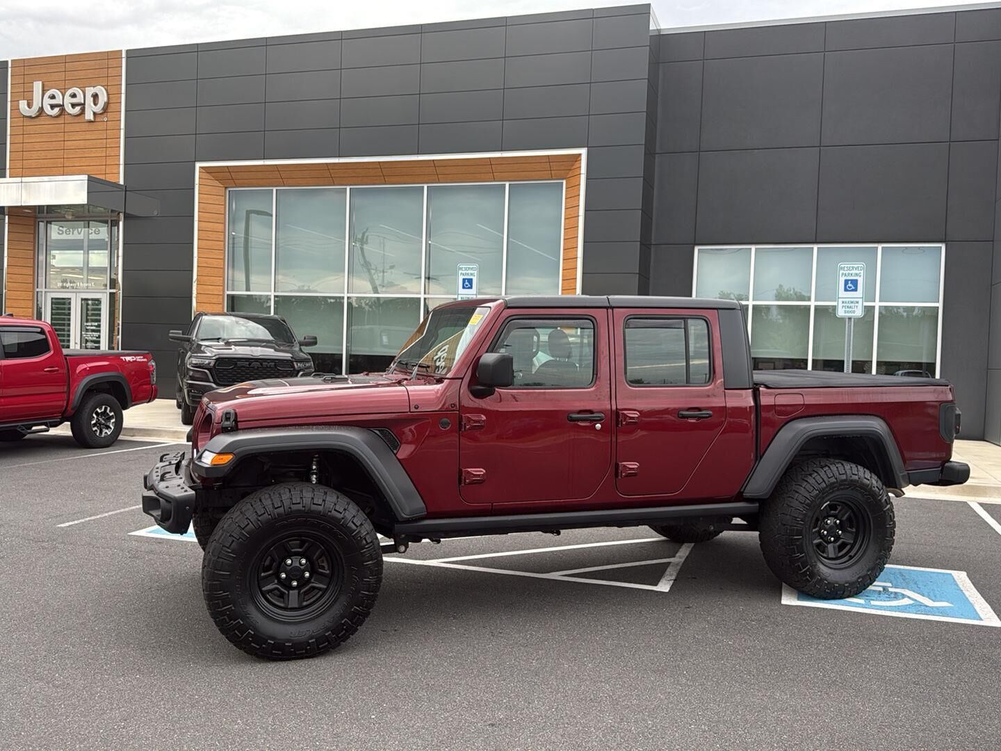 2022 JEEP Gladiator