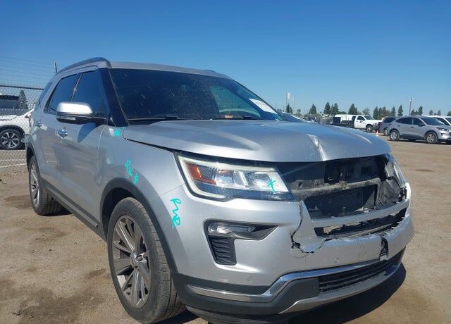 2018 FORD Explorer