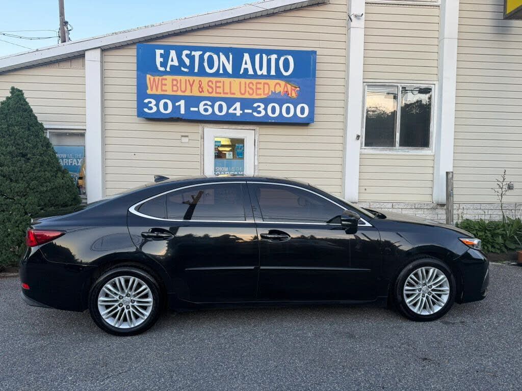 2016 LEXUS ES