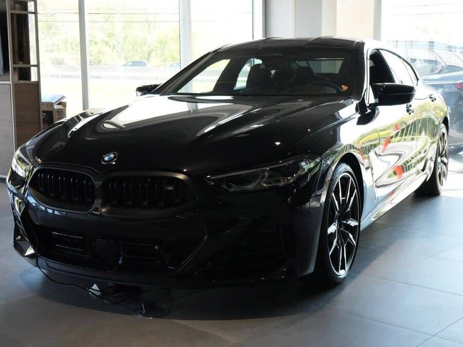 2026 BMW M8