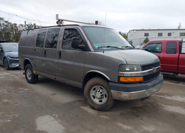 2012 CHEVROLET Express