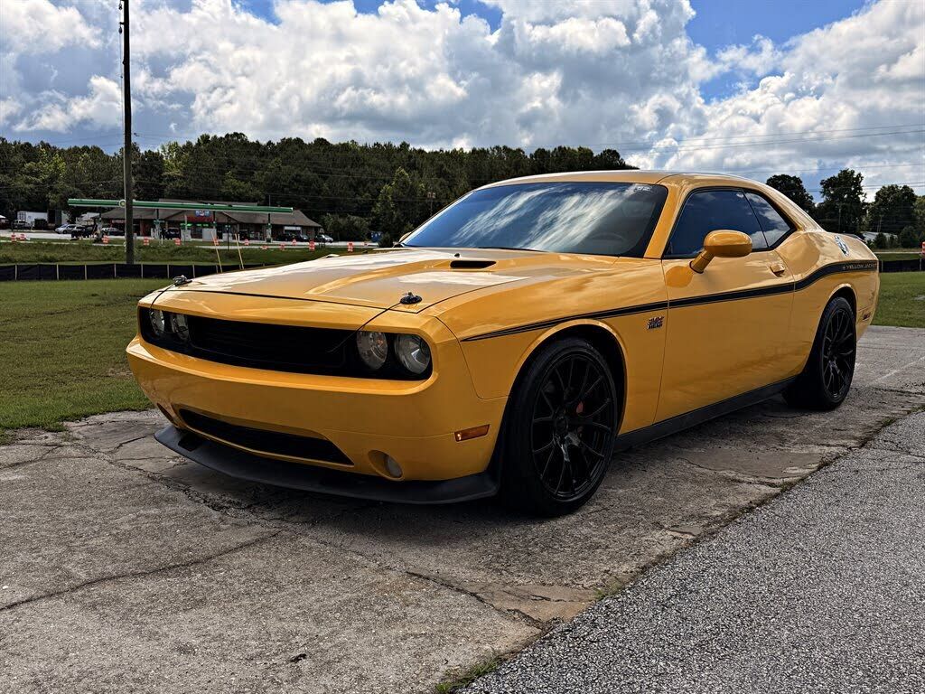 2012 DODGE Challenger