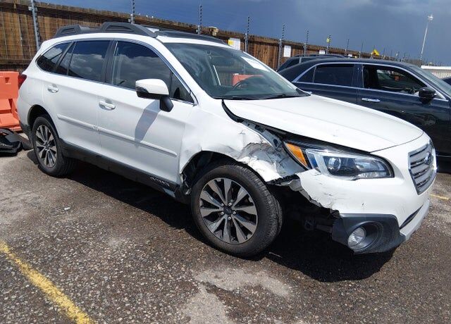 2015 SUBARU Outback