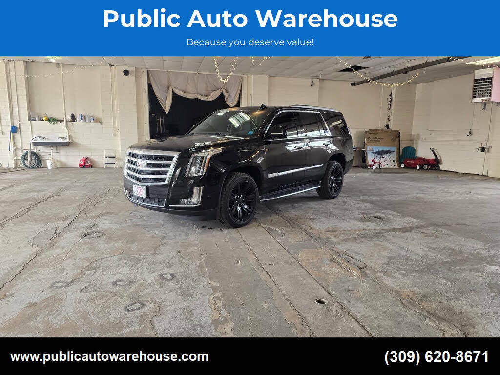 2017 CADILLAC Escalade
