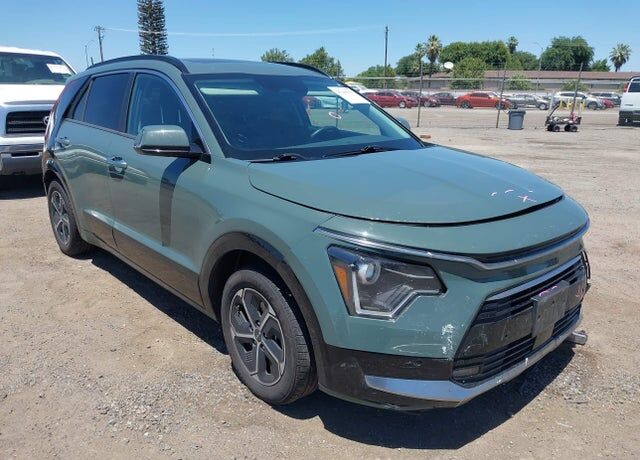 2023 KIA Niro