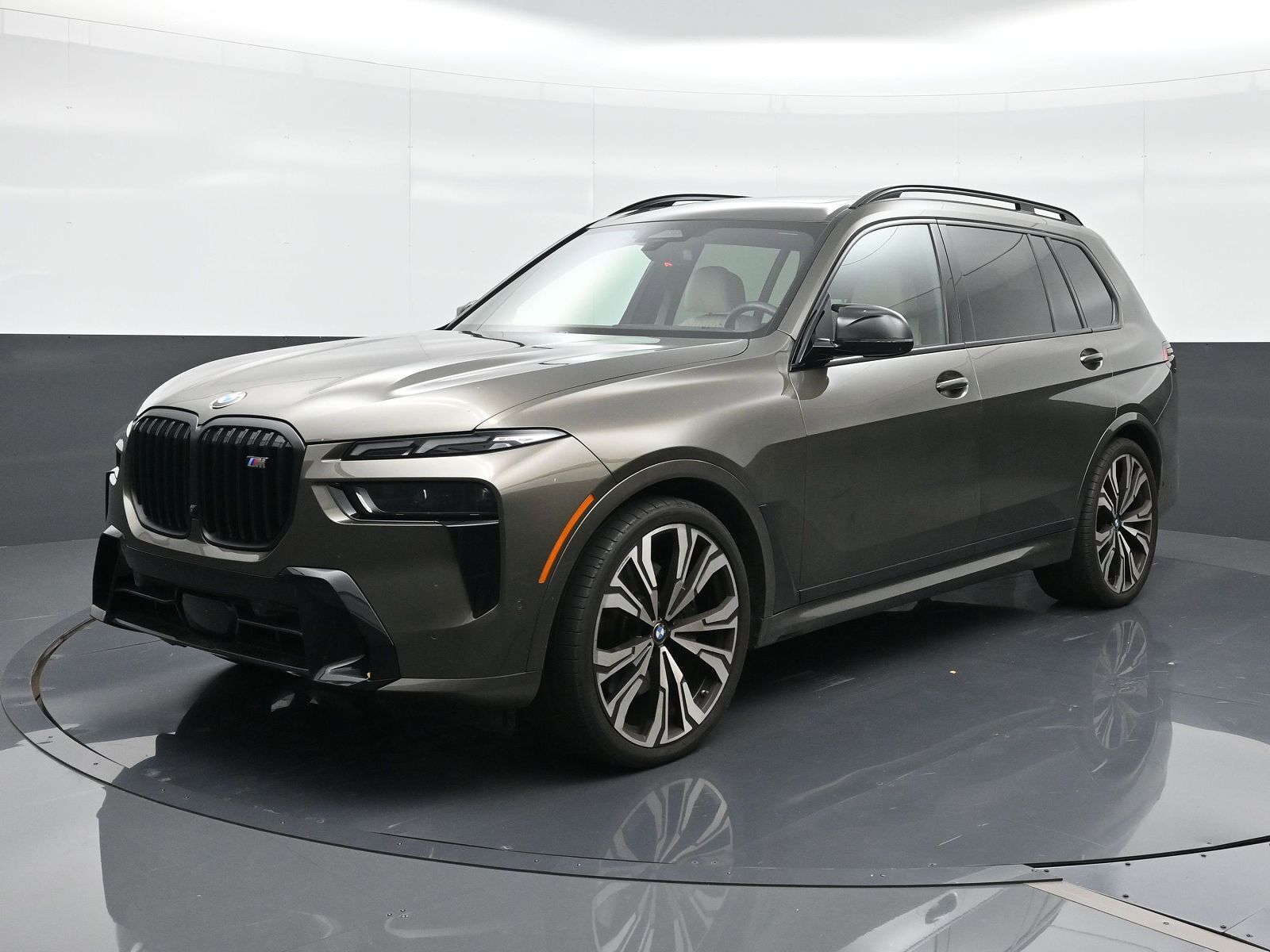 2025 BMW X7