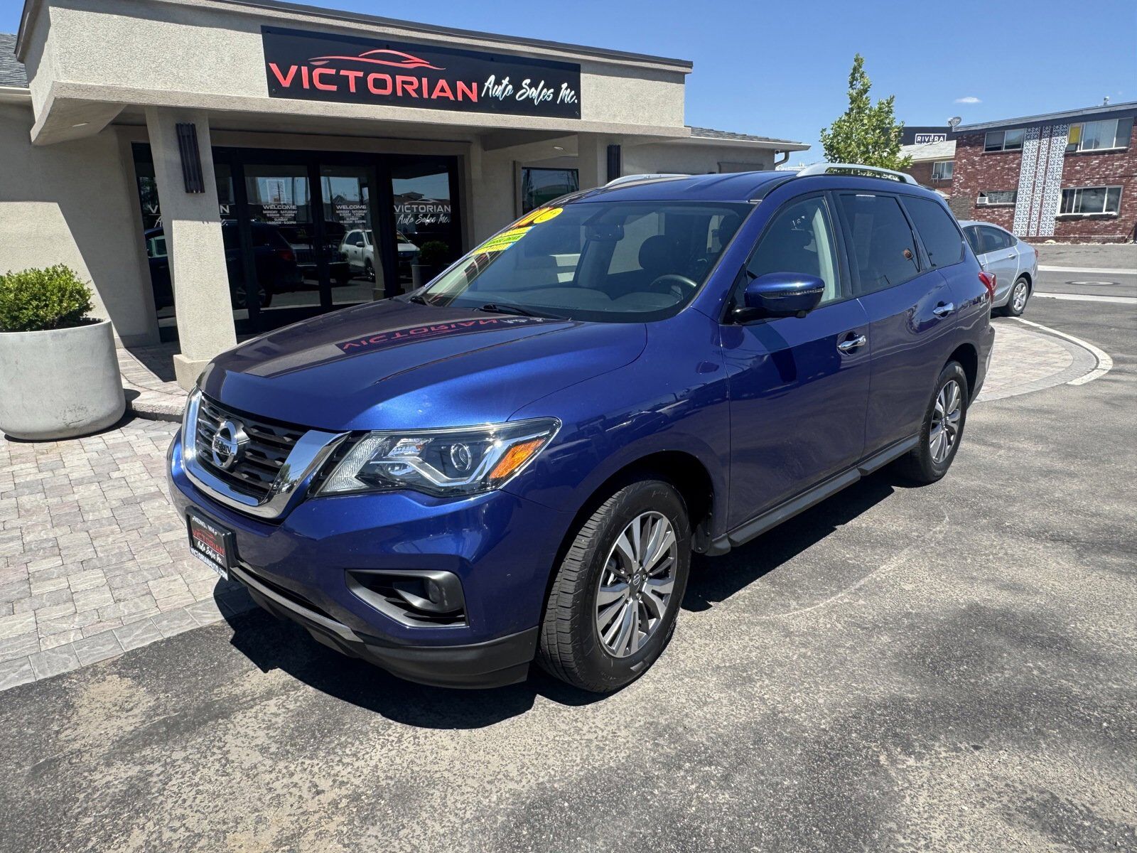 2020 NISSAN Pathfinder