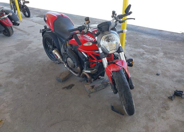 2015 DUCATI Monster