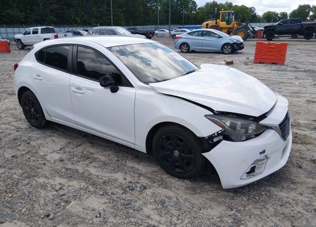2015 MAZDA Mazda3