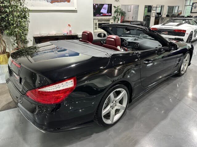 2016 Mercedes-Benz SL-Class