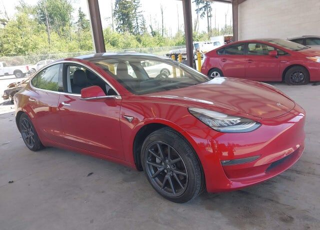 2018 TESLA Model 3