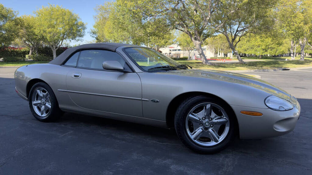 1999 JAGUAR XK8