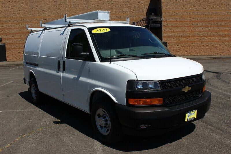 2020 CHEVROLET Express