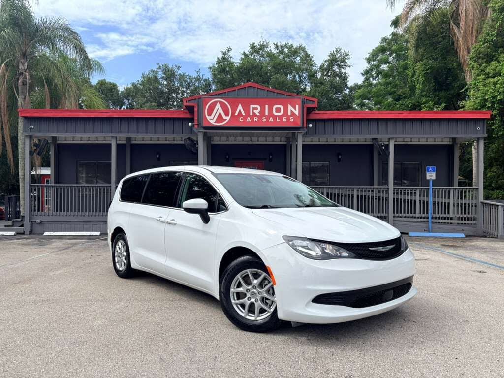 2023 CHRYSLER Voyager