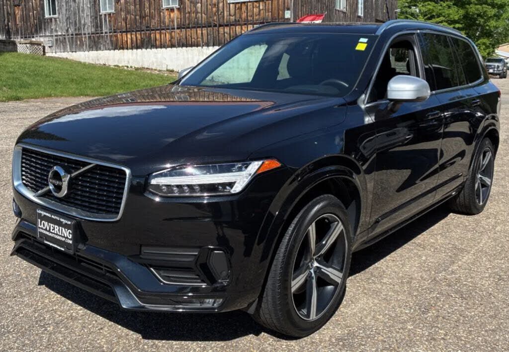 2019 VOLVO XC90
