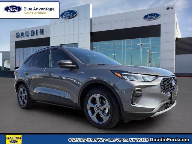 2025 FORD Escape