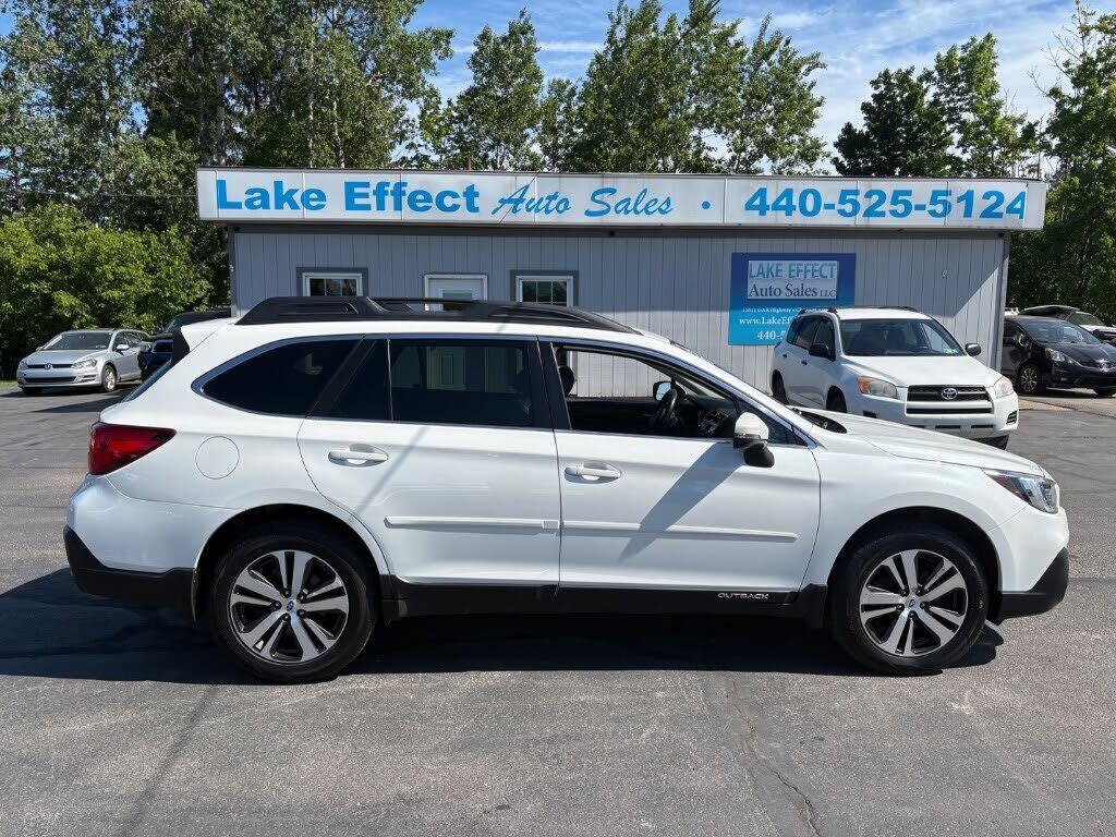 2018 SUBARU Outback