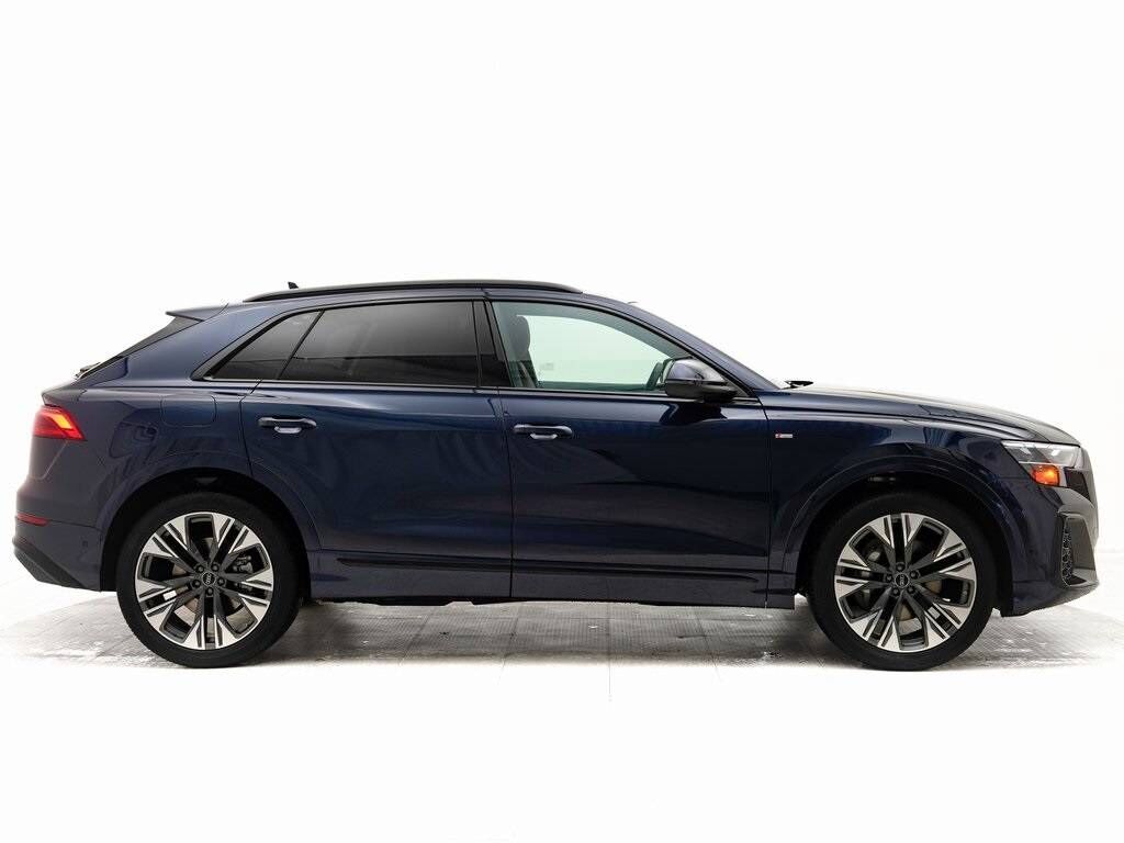 2025 Audi Q8