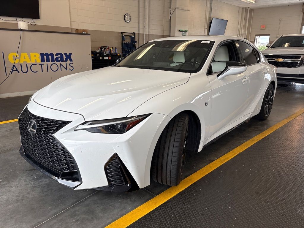 2021 LEXUS IS