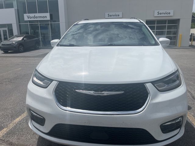 2021 CHRYSLER Pacifica