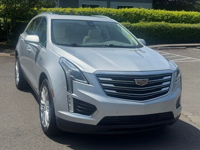2017 CADILLAC XT5