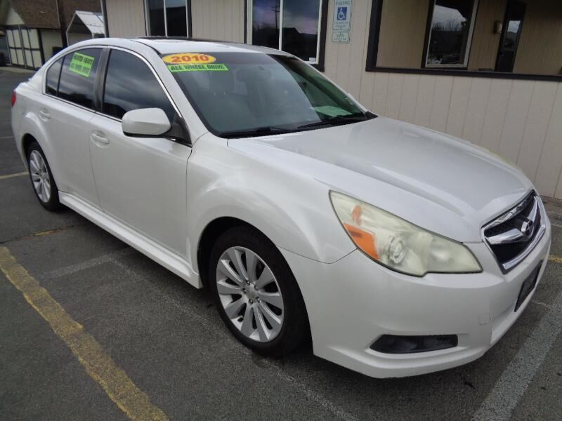 2010 SUBARU Legacy