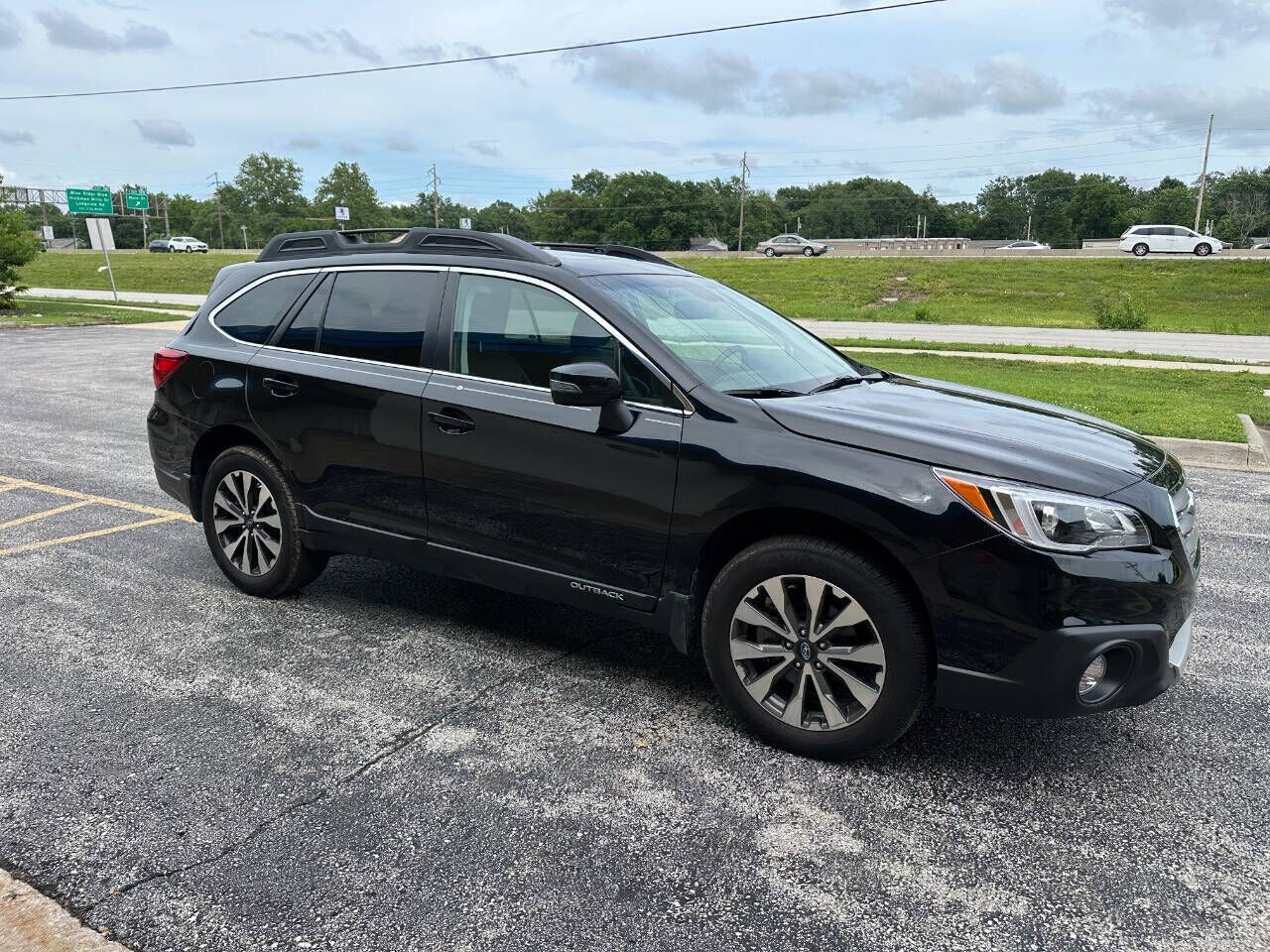 2016 SUBARU Outback