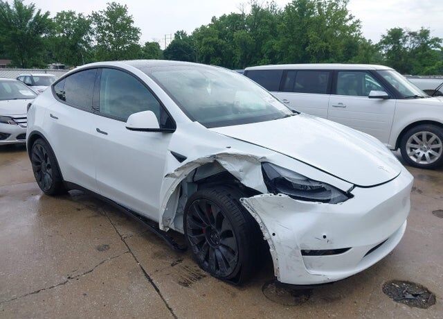 2022 TESLA Model Y