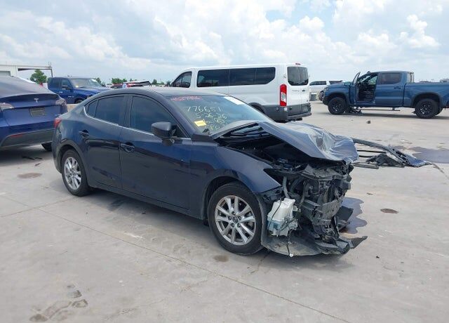 2016 MAZDA Mazda3