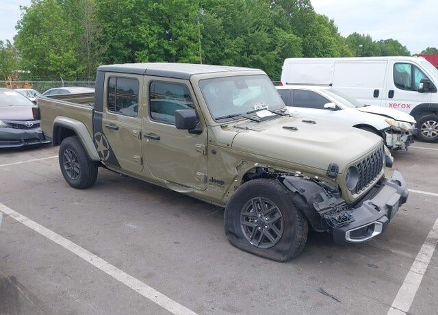 2025 JEEP Gladiator
