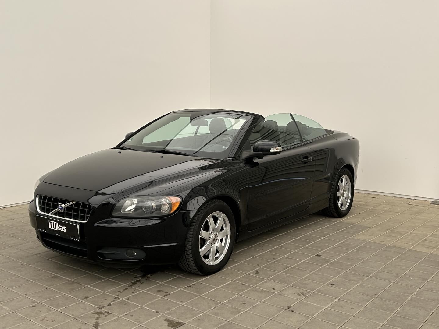 2009 VOLVO C70