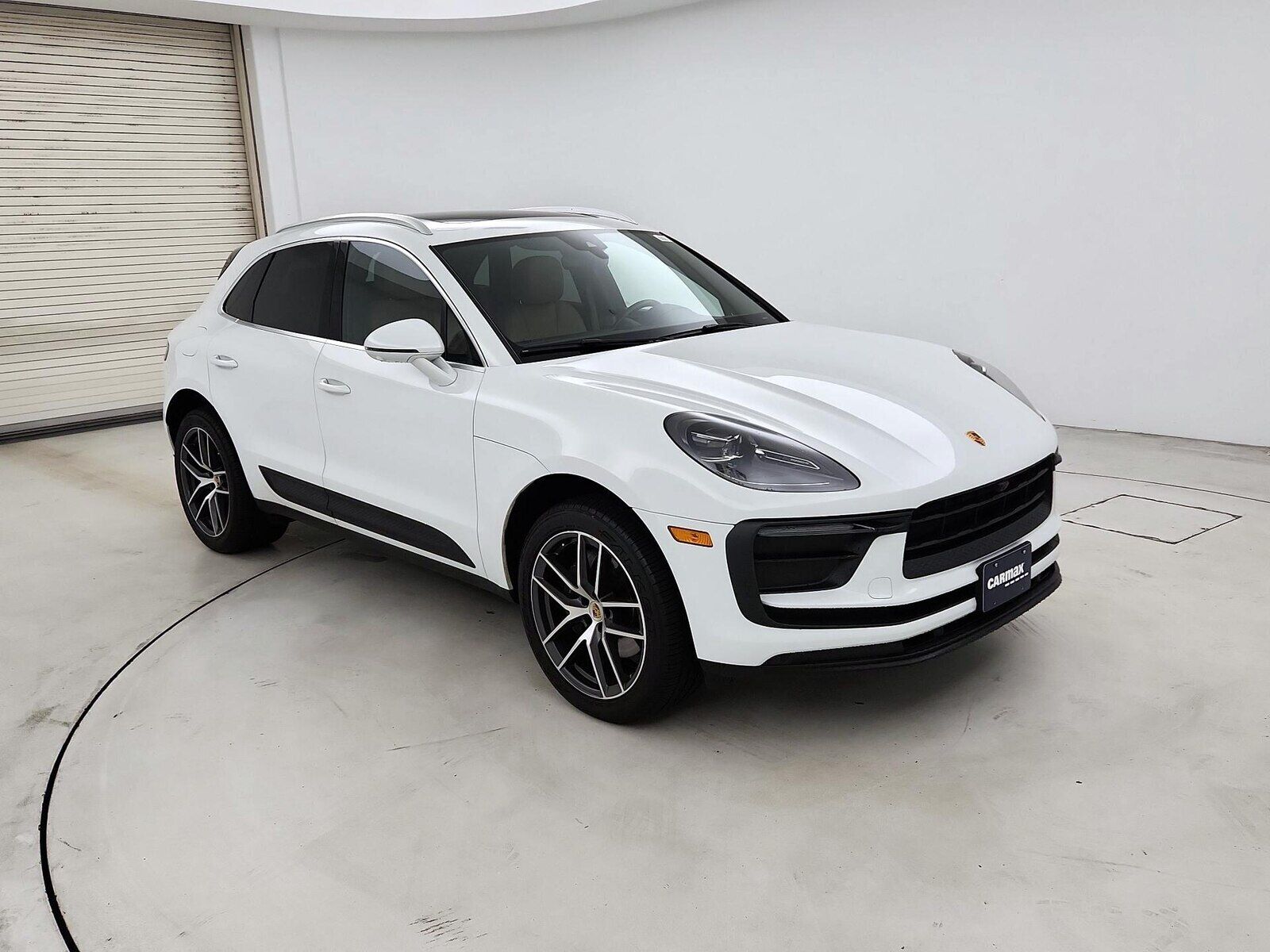 2022 PORSCHE Macan